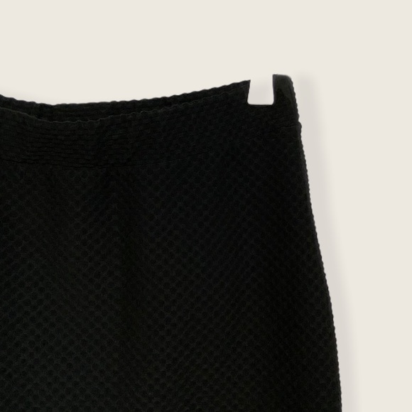 Mandy Evans Black Waffle Knit Crepe Peplum Skirt - Picture 7 of 9